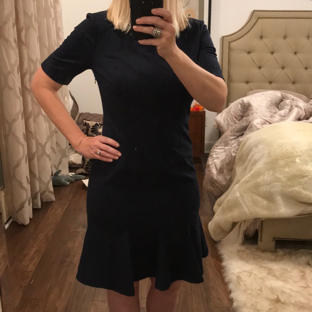 Navy Banana Republic fitted dress 8P Navy Tailored